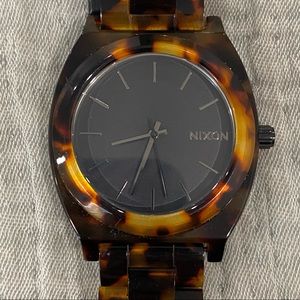 Nixon Watch